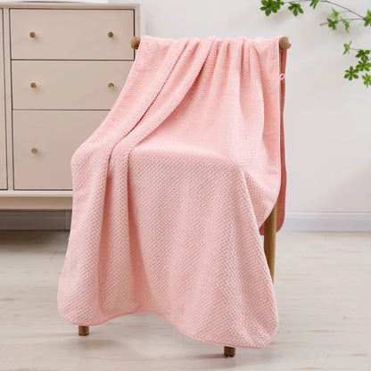 Big towel, candy, coral velvet bath towel, soft, skin friendly, water absorbing, non hair shedding, thickened beach sports towel
