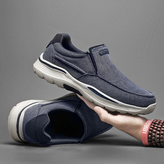 Casual Shoes, Canvas Shoes, Men's One-foot Thick-soled Lazy Shoes, Anti-slip and Wear-resistant Men's Oversized Cloth Shoes