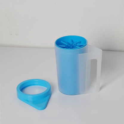 Dog Paw Cleaner All-round Cleaning Dog Paw Washer 8.8×6.3 Inch Muddy Paw Cleaner with Coral Plush Towels Easy to Use Pet Paw