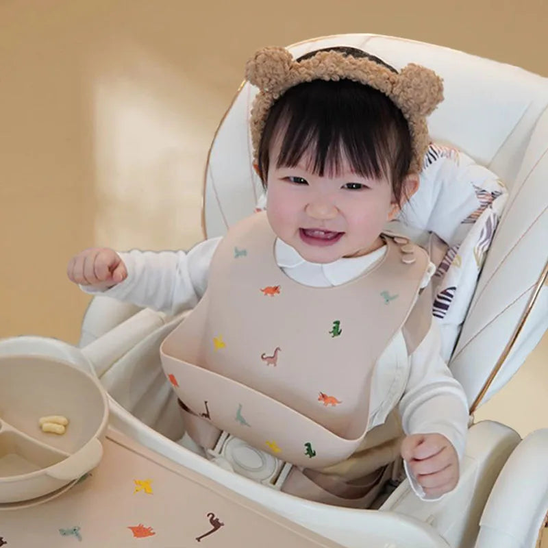 Baby silicone bib, bear bib, baby eating, children's complementary food, saliva bib, waterproof saliva towel