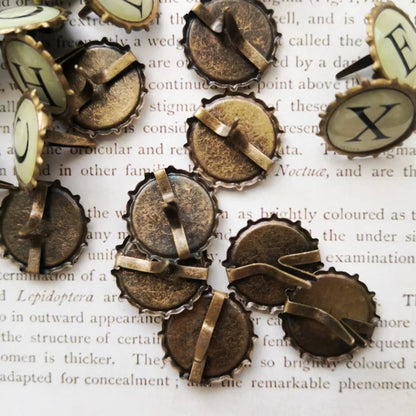 [MET004] 22-26pics Mixed Printing Metal Retro Brads for Scrapbooking Embellishment Decorative Beads Clothes Handmade Crafts