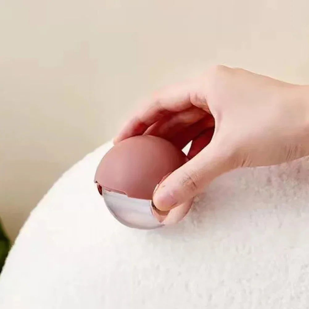 Washable lint remover Pet hair and clothes lint remover Reusable cleaning roller Household lint and dust removal tool.