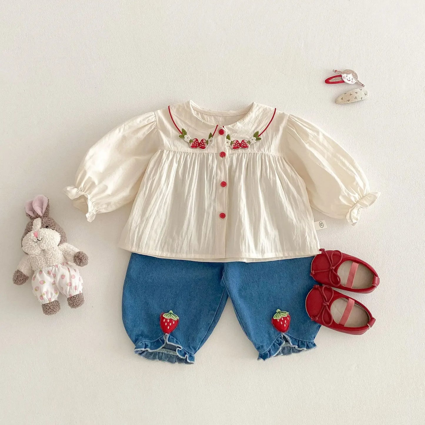 Girls Fashion Shirt 2025 New Spring Baby Korean Long Sleeve Shirt Children Spring Strawberry Peter Pan Collar Top