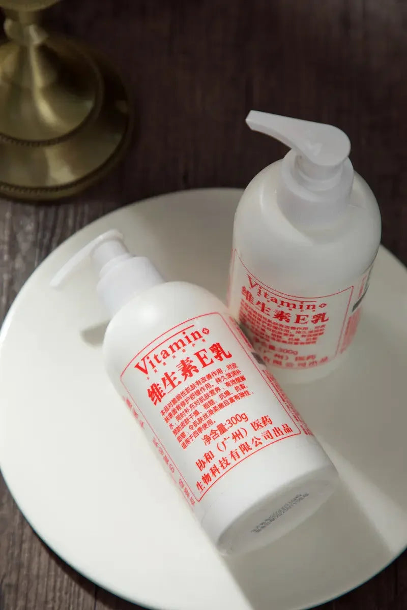 Body Lotion, Vitamin E Lotion: Moisturizing for Whole Body, Ideal as Face Cream, Body Lotion and Hand Cream