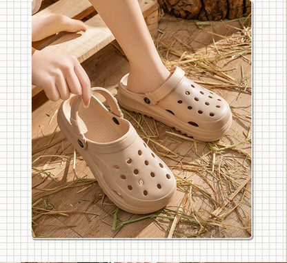 Women Clogs 2024 New Arrival Thick Platform Sandals Comfortable Fashion Slippers Summer Beach Slides