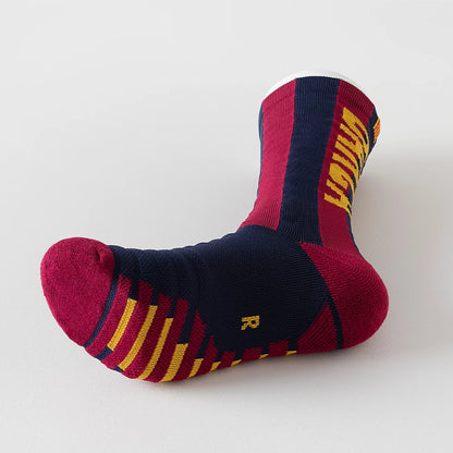 High quality Wholesale Custom Socks Performance logo Socks Football grip Basketball Sport Socks man