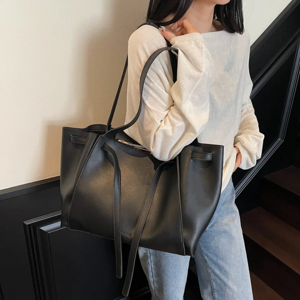 Big Shoulder Hand Commuting Bags for Women Large Capacity Drawstring Bucket Shopping Totes Top-Handle Bag 2025 Latest Handbags