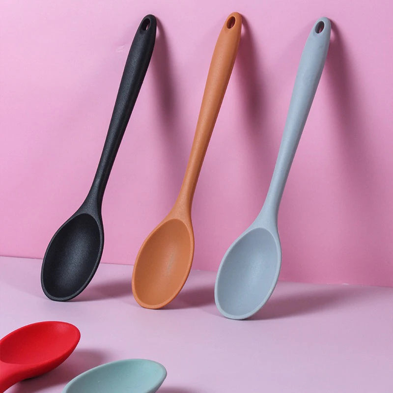 1pc Small Silicone Spoon, High Temperature Resistant Soup Spoon, Mixing Spoon, Salad Spoon, Kitchen Utensils Accessories
