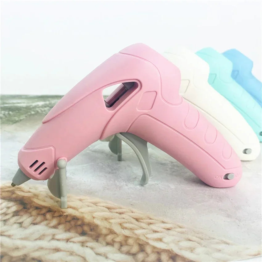 Cordless Hot Melt Glue Gun, USB Powered, 30 Sticks, for DIY, Arts and Crafts Projects, Sealing, 20W
