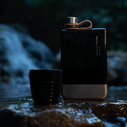 Flat Water Bottles For Travel Leakproof Compact Water Bottle Stainless Steel Reusable Liquor Containers For Beer Beverage Drinks