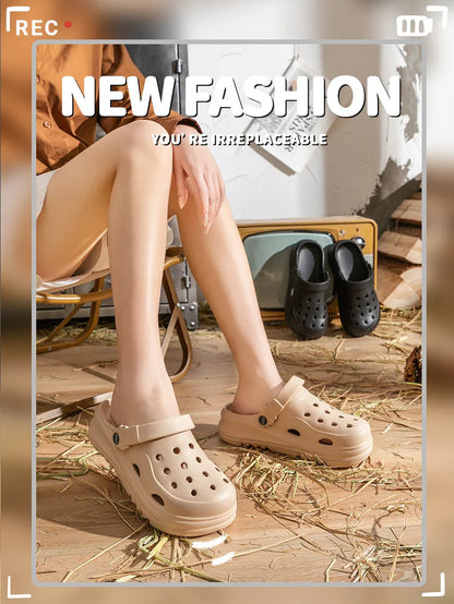 Women Clogs 2024 New Arrival Thick Platform Sandals Comfortable Fashion Slippers Summer Beach Slides