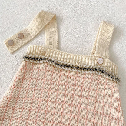 New autumn clothing for babies aged 0-3, featuring a plaid small fragrant style long sleeved sweater and jumpsuit