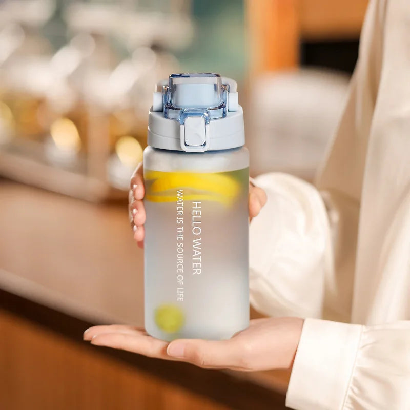 Sports Water Bottle Fitness Water Bottle Portable Outdoor Water Cup Reusable Water Bottle With Flip Top Lid Travel Water Bottle