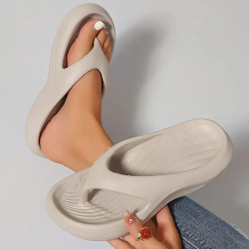 High-end And Touching Flip-flops For Summer Wear, Anti-slip, Anti-odor, And Comfortable Home Slippers That Pinch The Feet