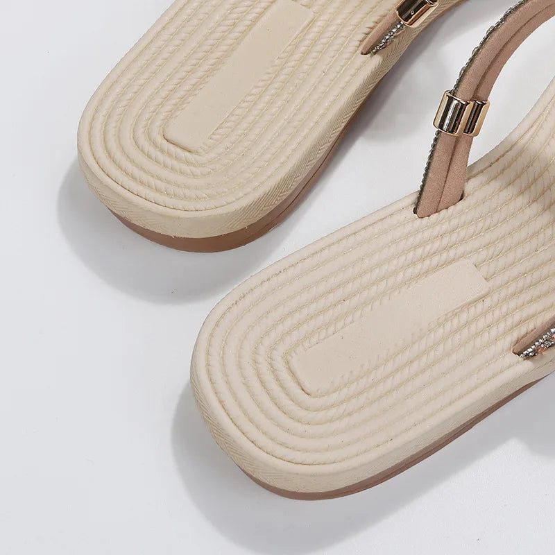 Flip-flops women 2024 summer new two-wear beach sandals European and American rhinestones soft soles flat slippers