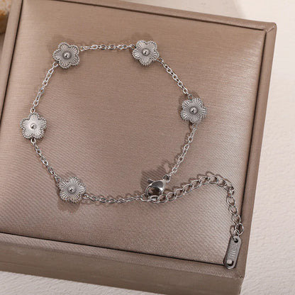 316L Stainless Steel Lucky Five-Leaf Flower Pendant Bracelets For Women Five-Petal Clover Collarbone Chain Exquisite Jewelry