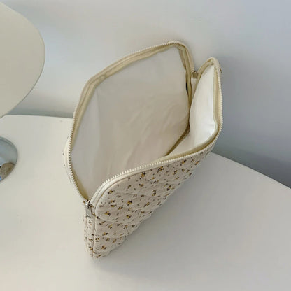 Laptop Sleeve for 11-15 Inch Laptop Tablet Puffy Quilted Floral Laptop Case Coquette Aesthetic Puffy Laptop Sleeve Cover Case