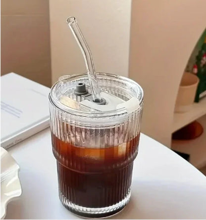 Portable Water Bottle With Built-in Pill Box for Medicines, Vitamins, Perfect for Outdoor, Gym, Fitness, Camping and Traveling