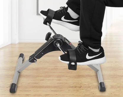 Pedals Exercise Bike Portable Mini Exercise Bike Bodybuilding Machine Elderly Rehabilitation Leg Arm Trainer Bicycle