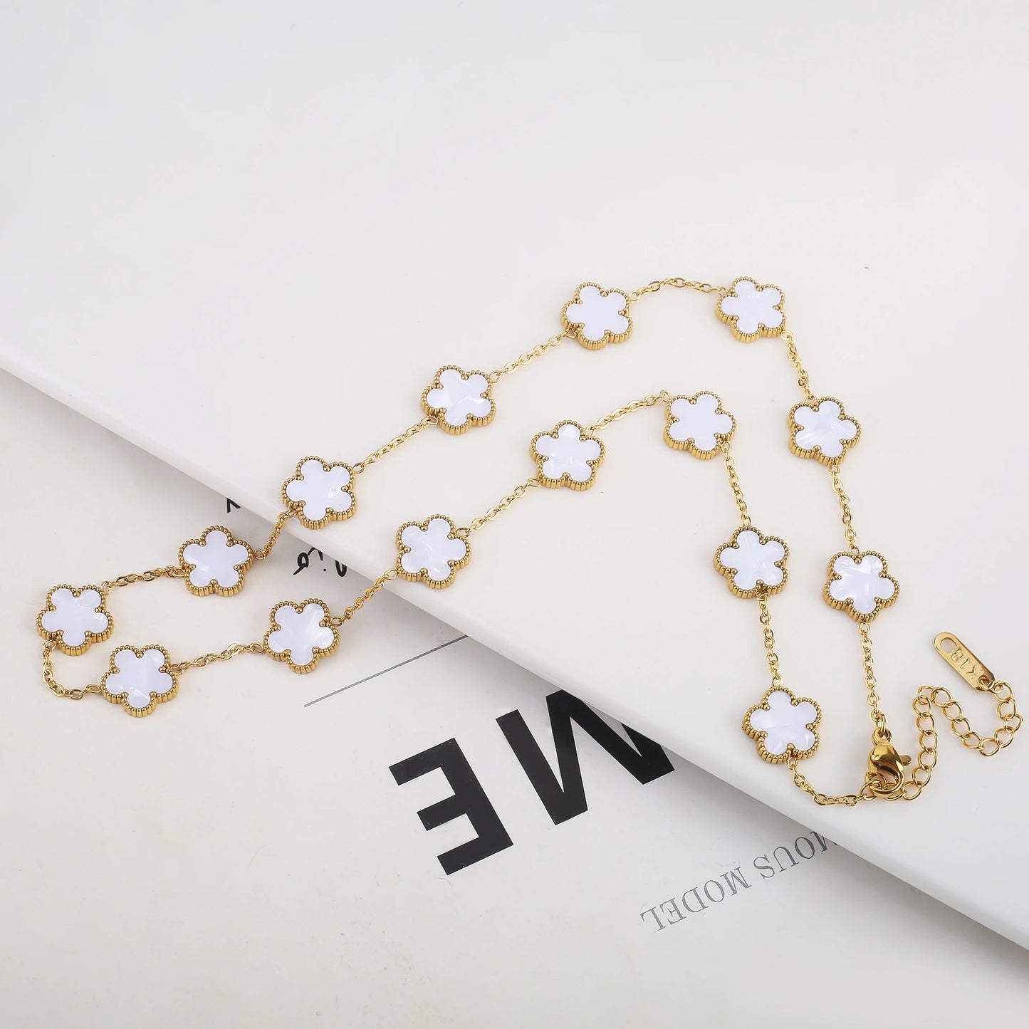 High Quality Hot Selling Plum Blossom Plant Five Leaf Flower Sweater Chain Bracelet Necklace Jewelry Set Stainless Steel Women's