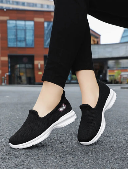 Women Vulcanized Shoes High Quality Sneakers Slip on Flats Men Loafers Breathable Mesh Walking Sneakers Women Sneakers