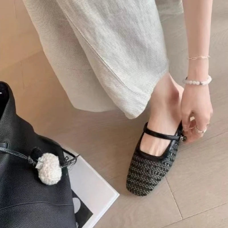 Fashionable slippers, women's hollow toe half-slippers, 2025 summer new square-toed low-heel comfortable women's shoes