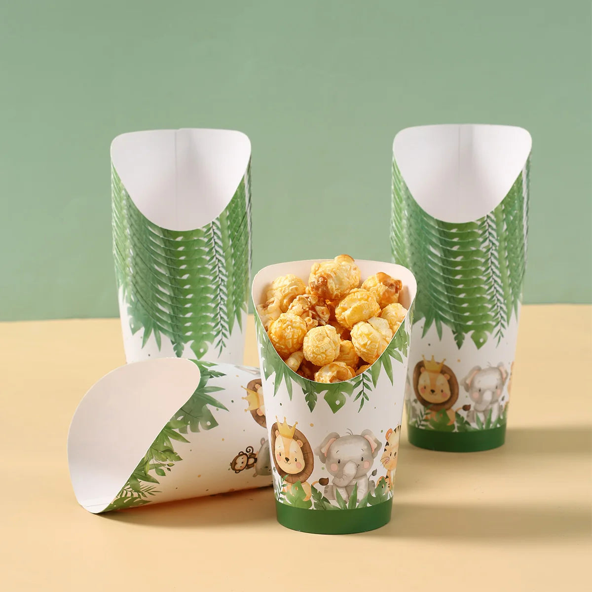 30PCS Jungle Animal Disposable Kraft Paper Slant Snack Cups Kraft Paper Slant Cups Snack Baking Cakes French Fries Containers