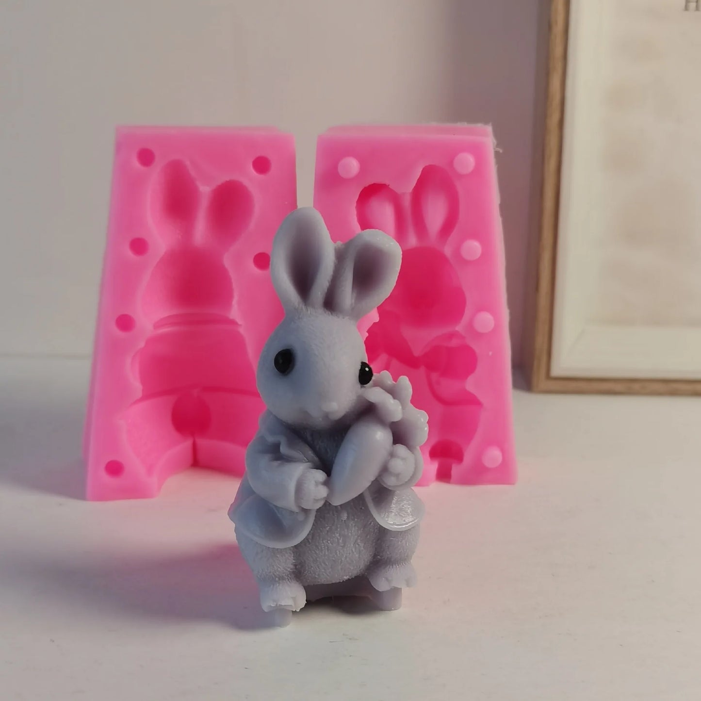 3D rabbit mold for DIY scented candles; animal-shaped decoration figurine
