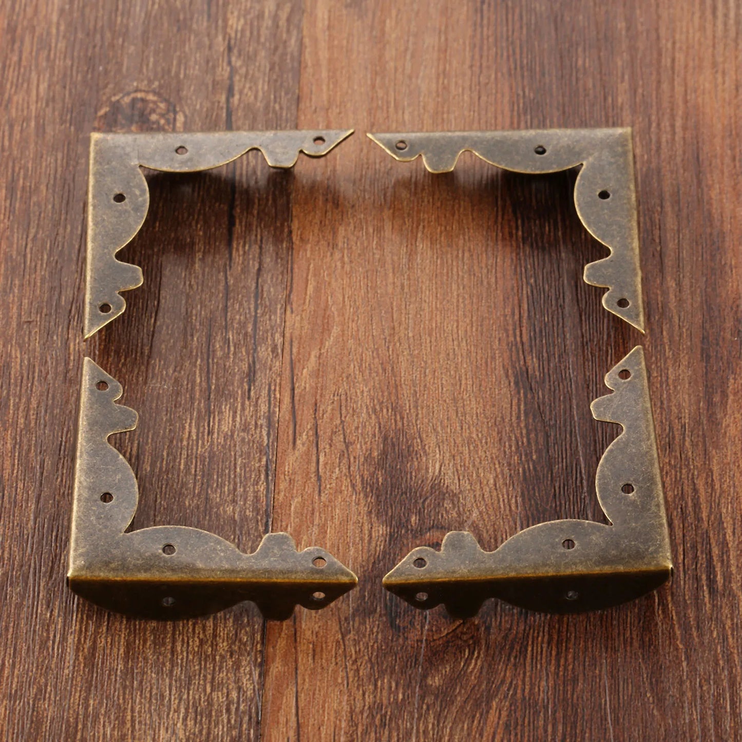 4pcs 46*46mm Antique Bronze Corner Protector Guard Metal Crafts Decorative Bracket For Furniture Hardware