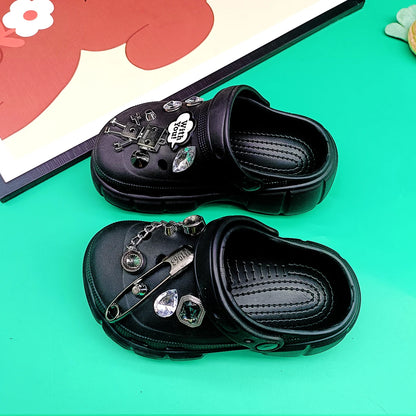 2024 New Fashion Cartoon Robot Women's Shoes Accessories Crocs DIY Accessories (11 Pieces)