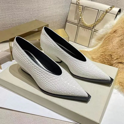Fashionable Crocodile Leather Office Shoes 2024 Women's Simple Patent Leather Shallow High Heels Pointed Toe Women's High Heels