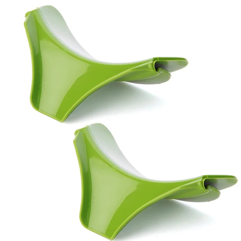 Creative Anti-spill Silicone Slip on Pour Soup Spout Funnel for Pots Pans And Bowls and Jars Kitchen Gadget Tool YY099