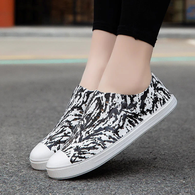 Child Sandal Women Garden Sandals Kid Boy Girl Garden Cave Shoe Graffiti Diy  Casual Outdoor EVA Beach Summer Sandal Holey Shoes