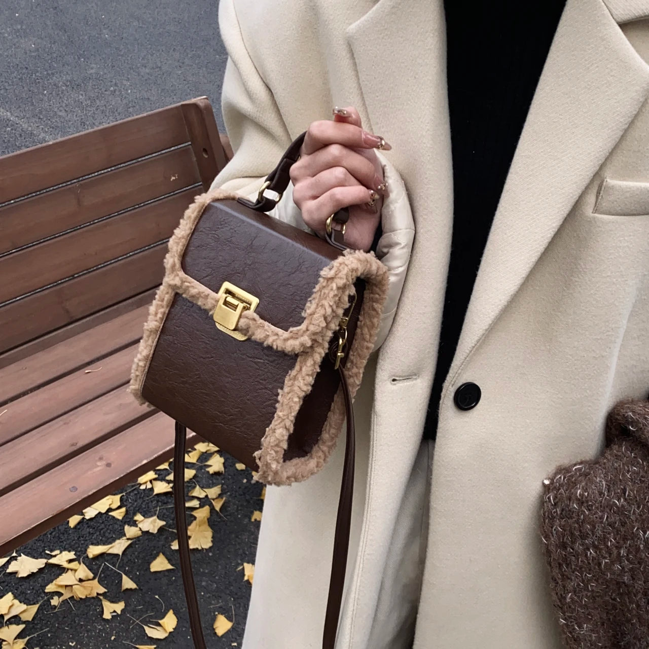 Fashion Small Totes Bag 2024 Trend PU Leather Shoulder Bags for Women Cute Short Handle Crossbody Phone Bag Luxury Fur Handbags