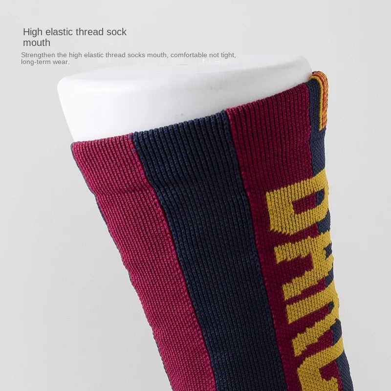 High quality Wholesale Custom Socks Performance logo Socks Football grip Basketball Sport Socks man