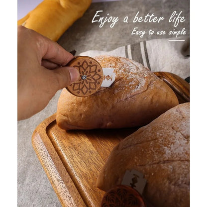 Bread Lame Cutter UFO Bread Lame Wooden Bread Bakers Lame Slashing Tool for Bread Baking Homemade Bread Scoring Knife Tool