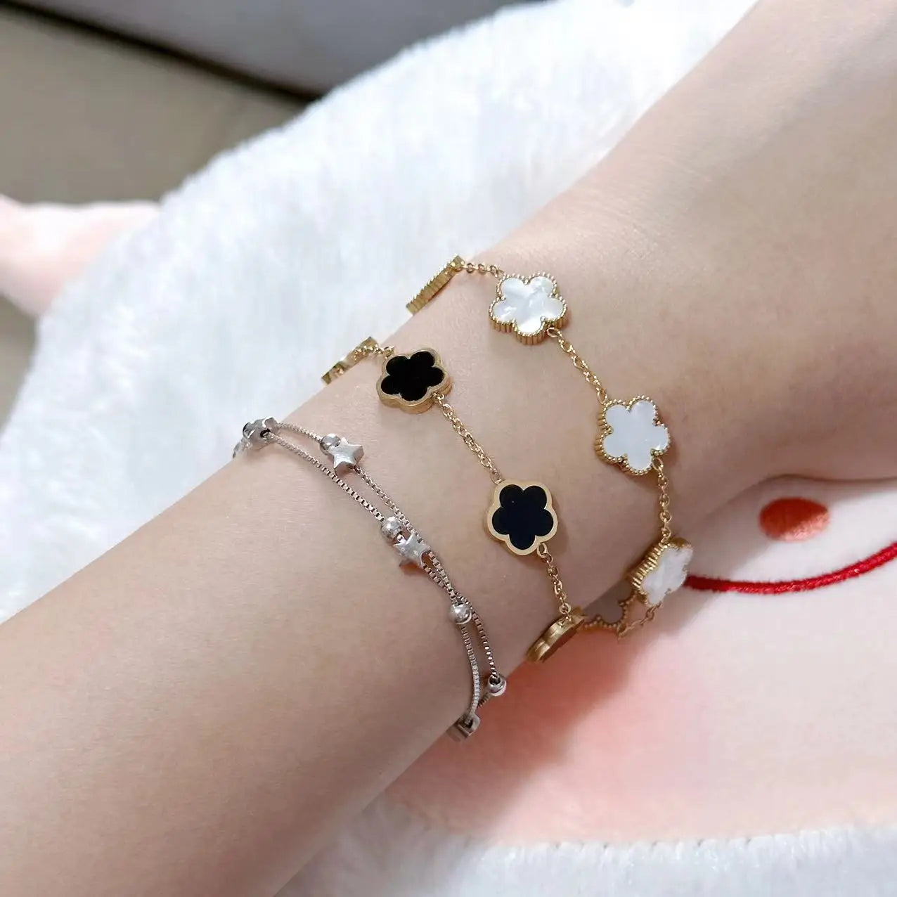 Silver Color New Design Plant Five Leaf Flower Bracelet Single sided Plum Blossom Stainless Steel Jewelry Women's Clover