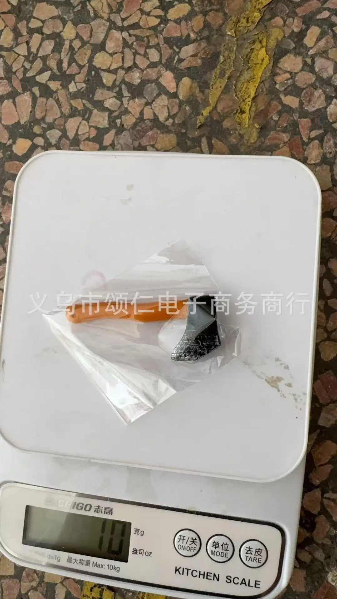 3d Fun Axe Fridge Magnet Funny Knife Magnetic Fridge Stickers Novelty Home Decor Gifts Eye-catching Fridge For Iron Surface