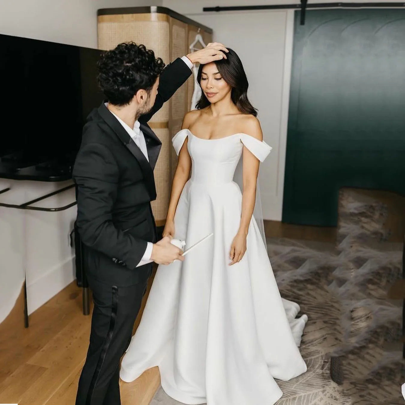 Elegant Wedding Dresses For Women Modern Bridal Dress Off The Shoulder A Line Brides Gown Formal Wedding Party Dress Customized