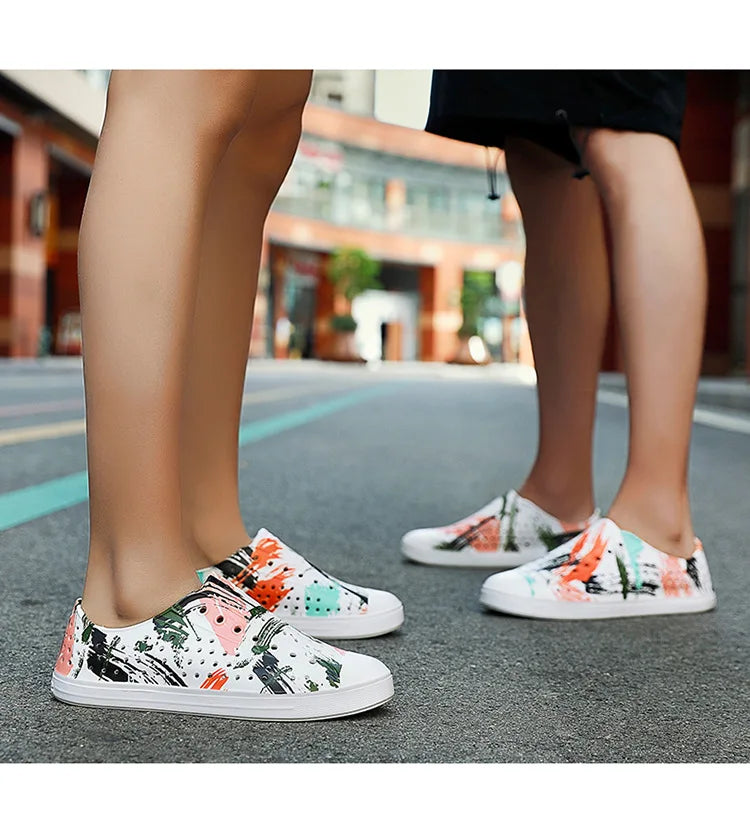 Kid Boy Girl Garden Cave Shoe Child Sandal Women Garden Sandals Graffiti Diy Casual Outdoor EVA Beach Summer Sandal Holey Shoes