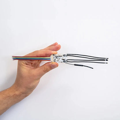 Shelly Plus Uni Smart Wi-Fi operat module Designed systems small device offers advanced automation insightful monitoring