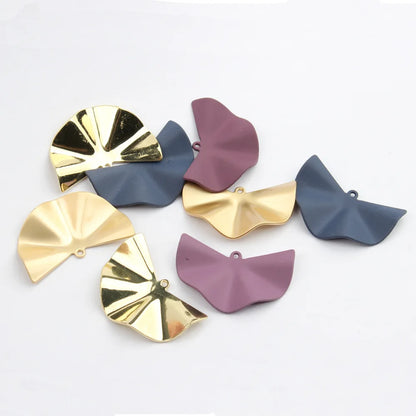 Unique Design Zinc Alloy Charms in Half-moon Shape for Handmade Crafts