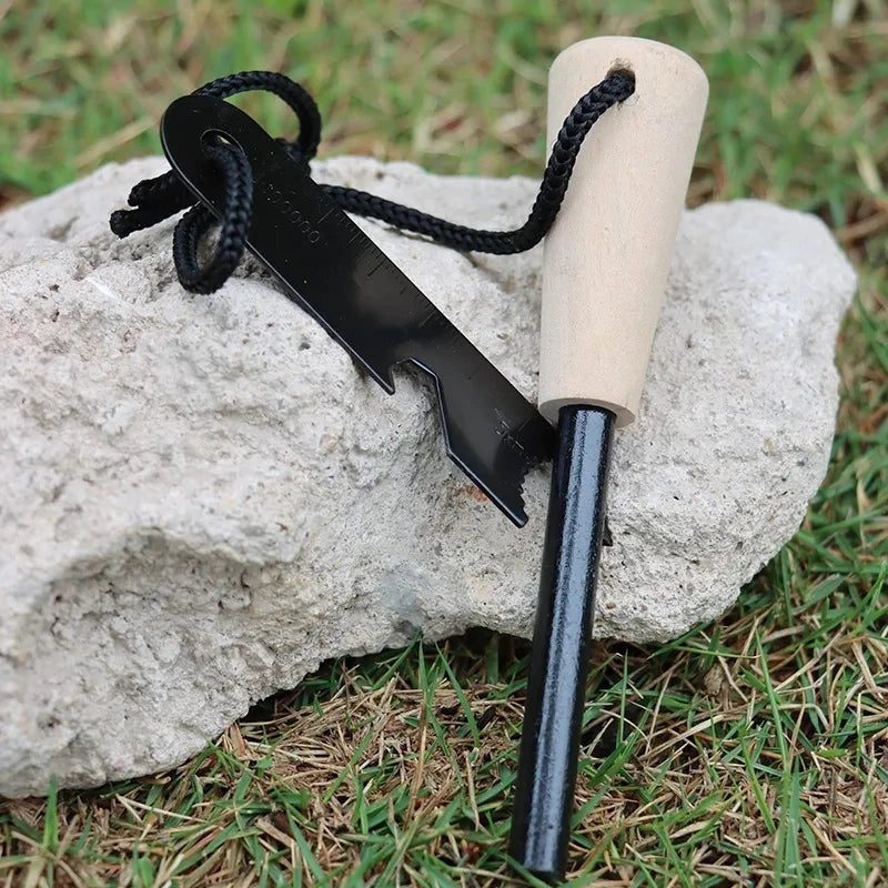 Outdoor flint camping equipment, wilderness survival tools, firearms, round wooden handles, torches, cigarette accessories tool