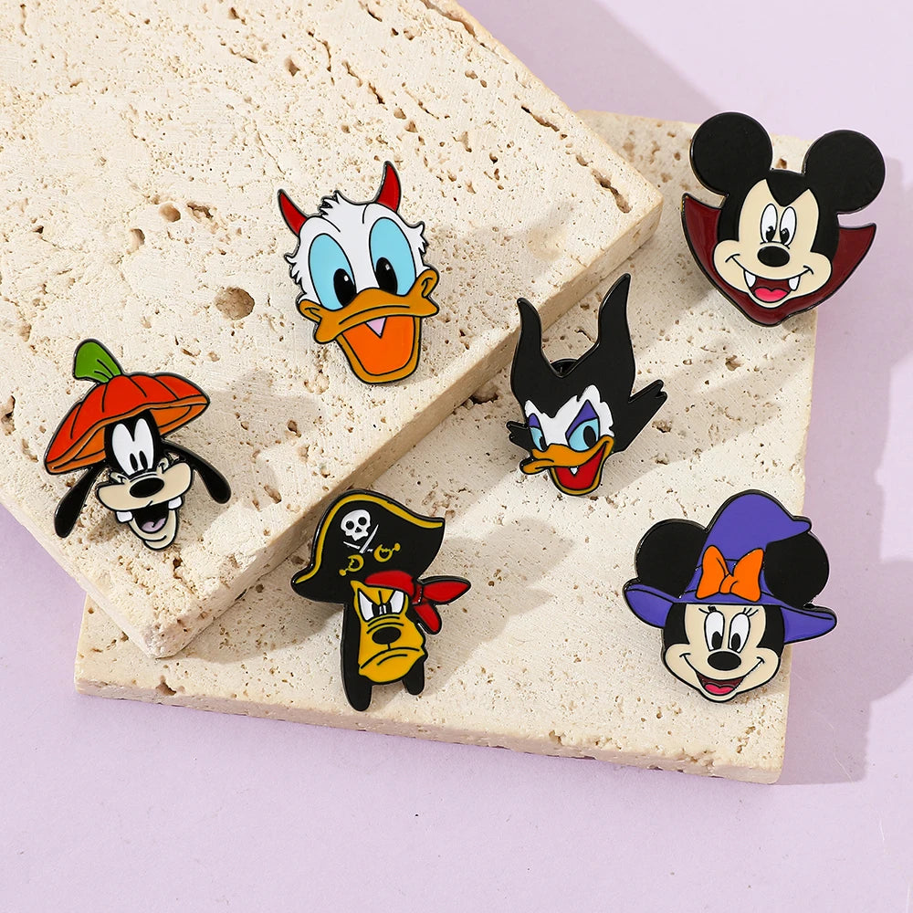6 Pcs Cartoon cartoon character Mickey Brooch Halloween Mickey Mouse Donald Duck Metal badge Alloy drip pin accessories