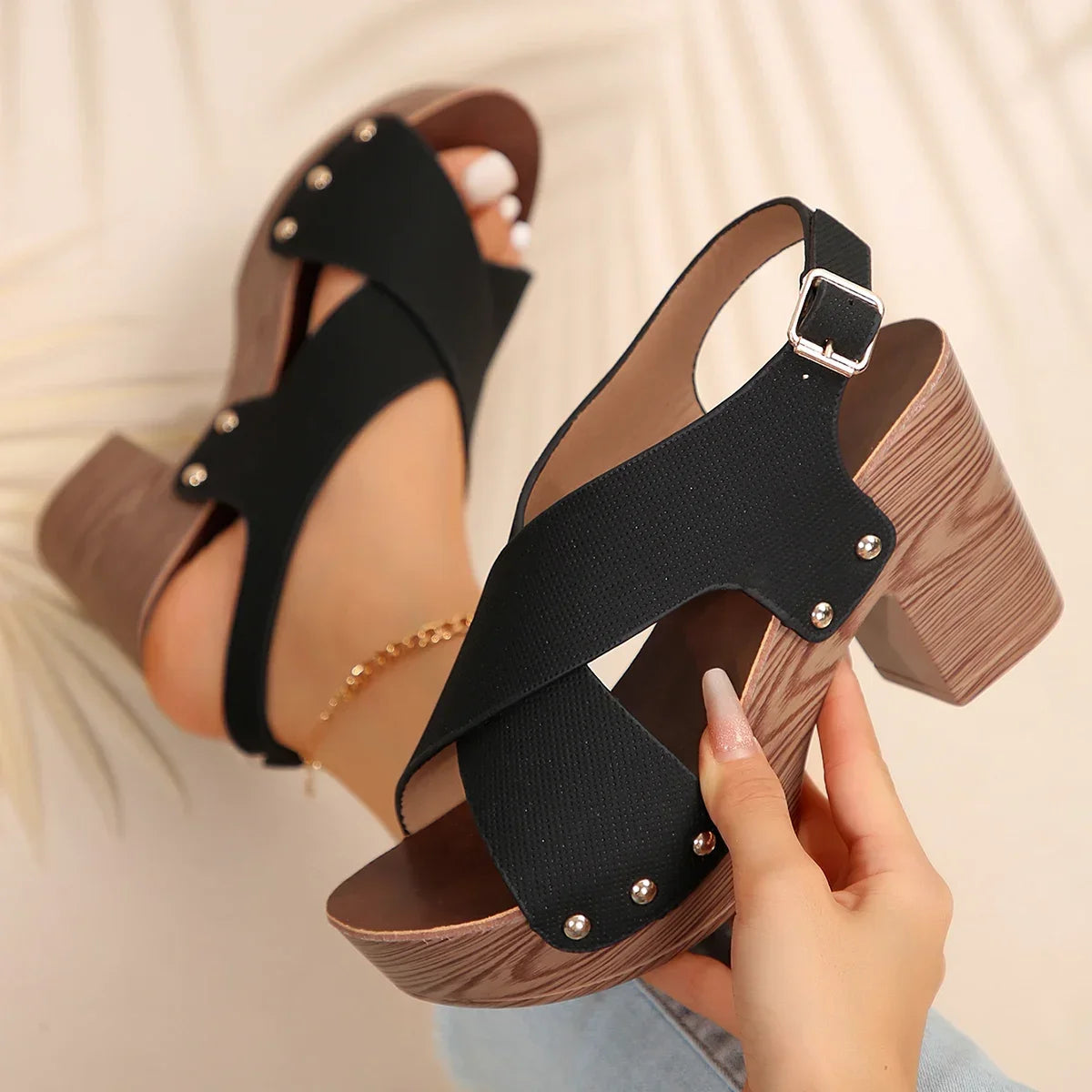 Sandal of Women British Style Rome Shoe Comfy Soft High Heels Summer Sandalias Metal Buckle Casual Slipper Wedge Platform Sandal