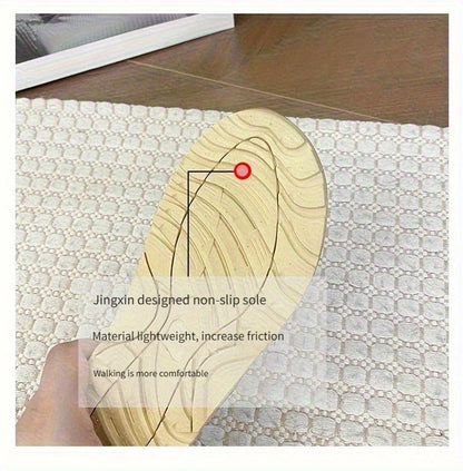 2025 new women's flip-flops, summer fashion, versatile, flip-flops, anti-slip flat beach slippers for women