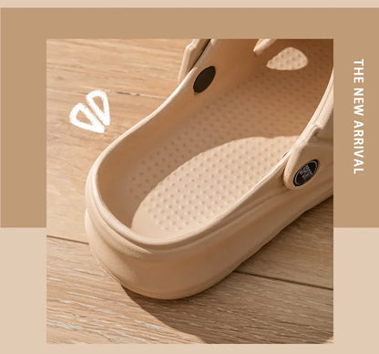 Women Clogs 2024 New Arrival Thick Platform Sandals Comfortable Fashion Slippers Summer Beach Slides