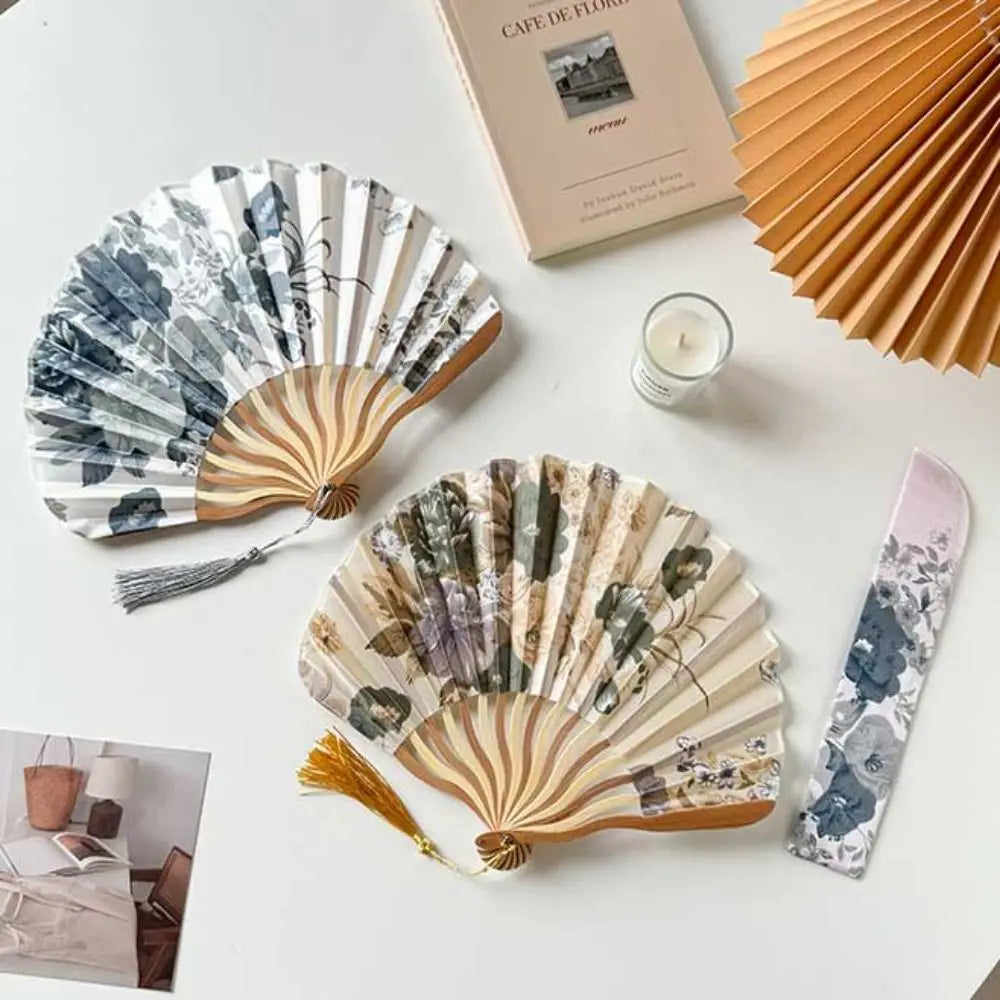 Portable Hand Fold Fan New Chinese Style Dance Props Retro Shell Fan Woman Men Bamboo Wood Silk Flower Folding Fan