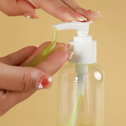 Plastic Refillable Pump Bottle with Lotion Pump Dispenser For Lotions Shampoo Cleaning Products Aromatherapy