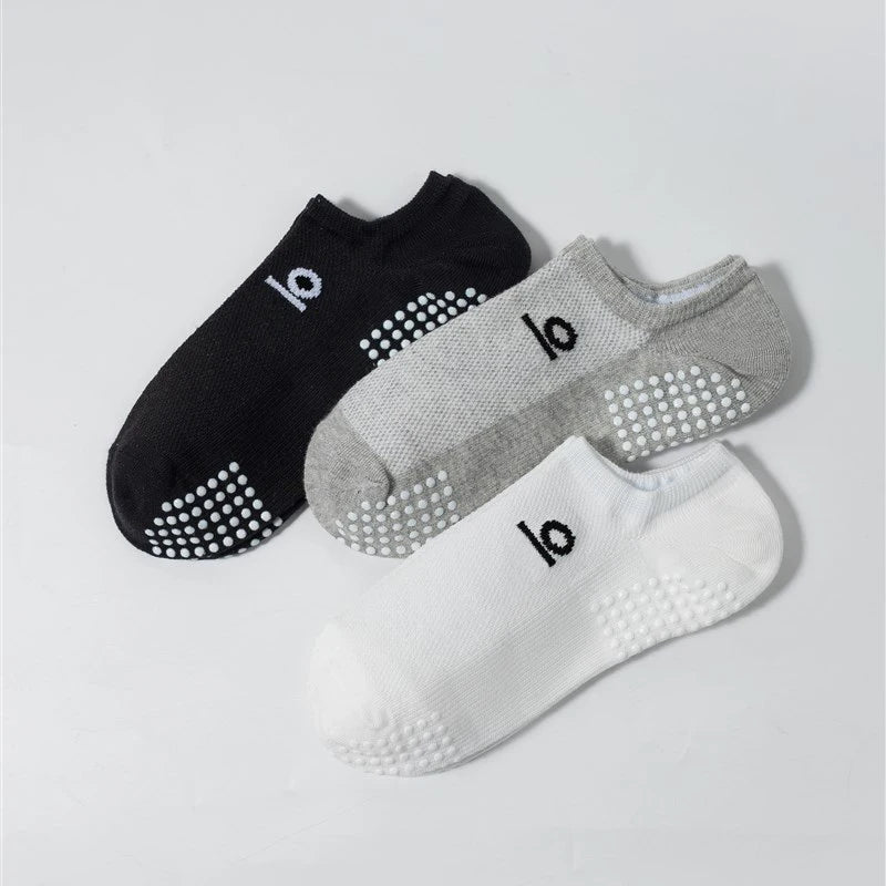 Sports Anti Slip Boat Socks for Women Comfortable and Breathable Cotton Socks Pilates Fitness Indoor Yoga Training Socks